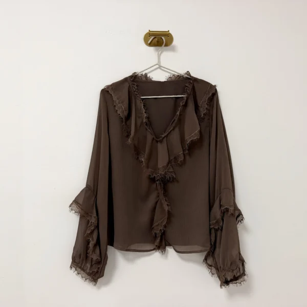 blusa volante marron main